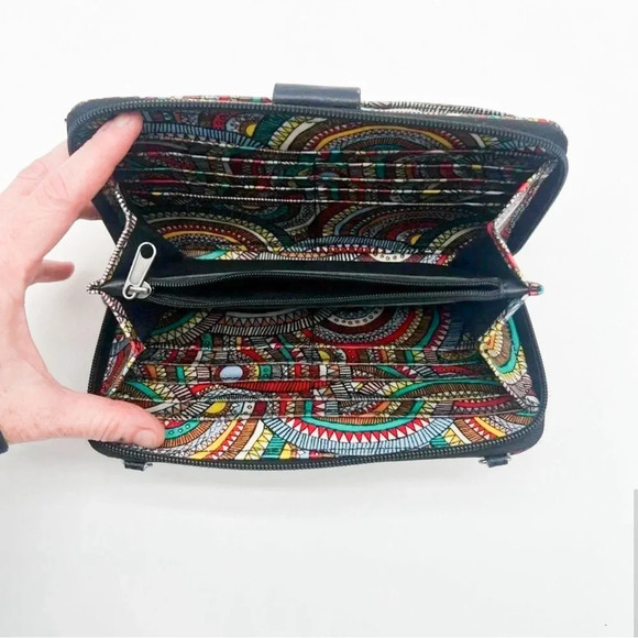 SAKROOTS Artist Circle Large Smartphone Crossbody, Rainbow Spirit Desert - Picture 5 of 8